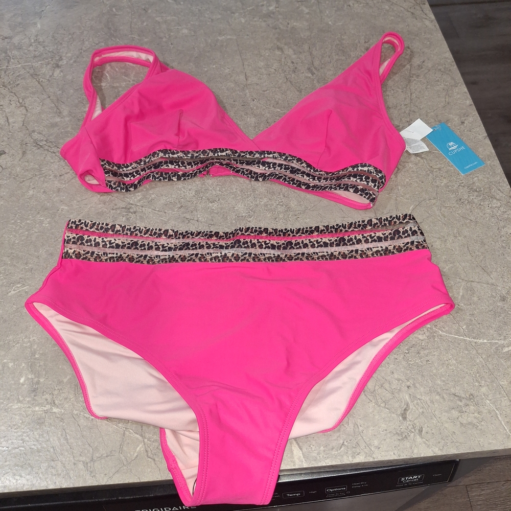 Cupshe Vibrant Pink Bikini
